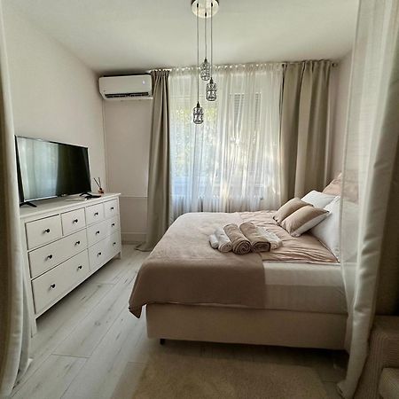 Mate Gold Apartment II แซแก็ด ภายนอก รูปภาพ