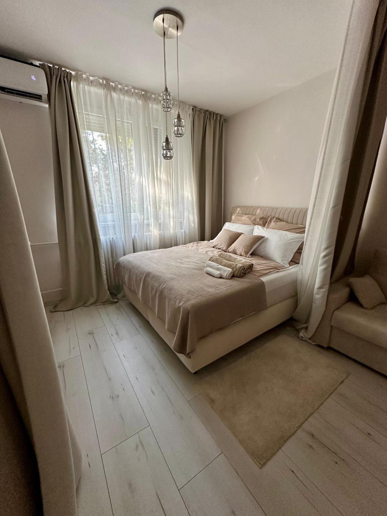 Mate Gold Apartment II แซแก็ด ภายนอก รูปภาพ